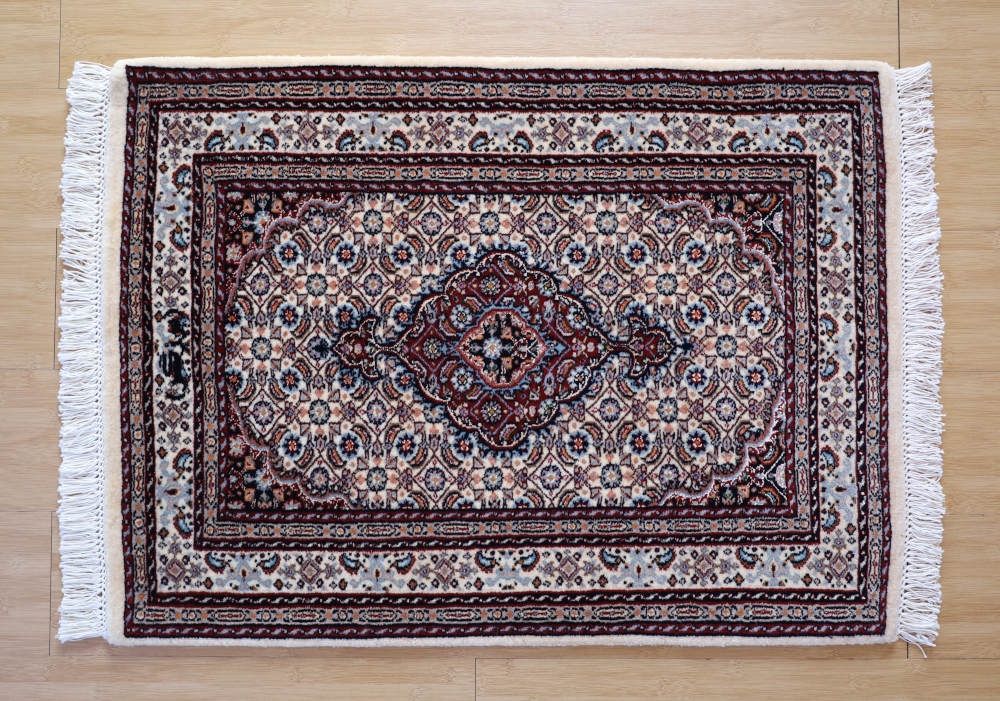 ペルシャ絨毯玄関マット イラン、ムード産 85×63cm ウール＆シルク　アイボリー