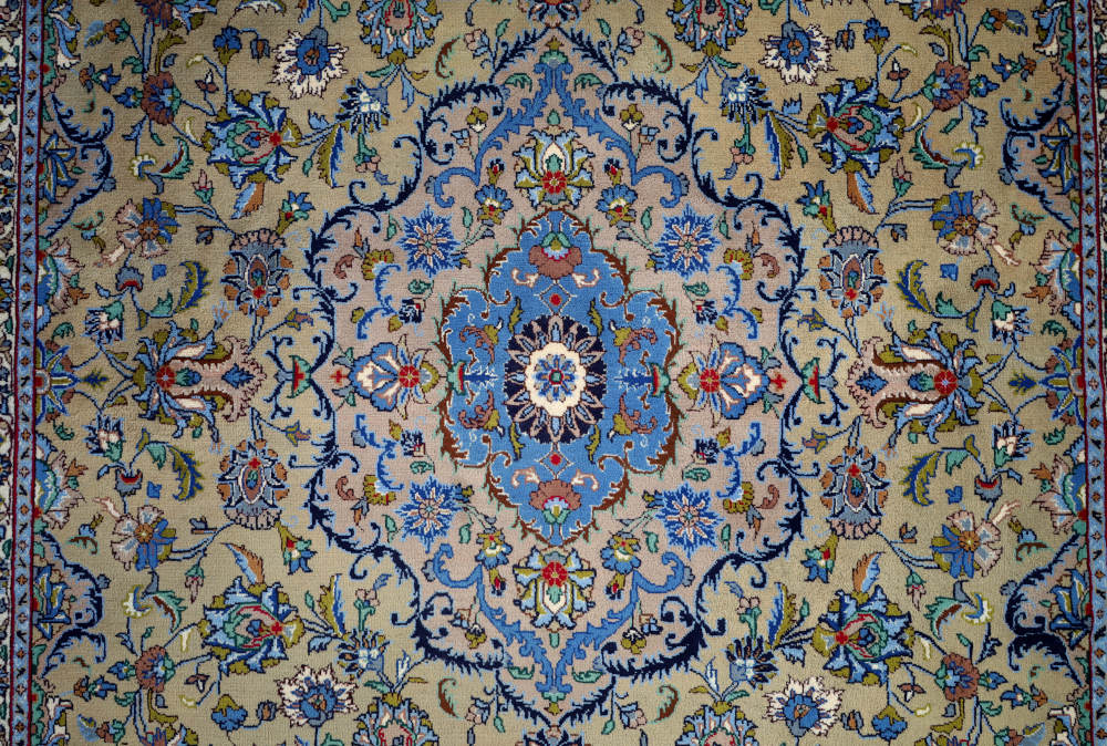 ペルシャ絨毯 イラン、カシャーン産 290×198cm メダリオンとその周りの花々