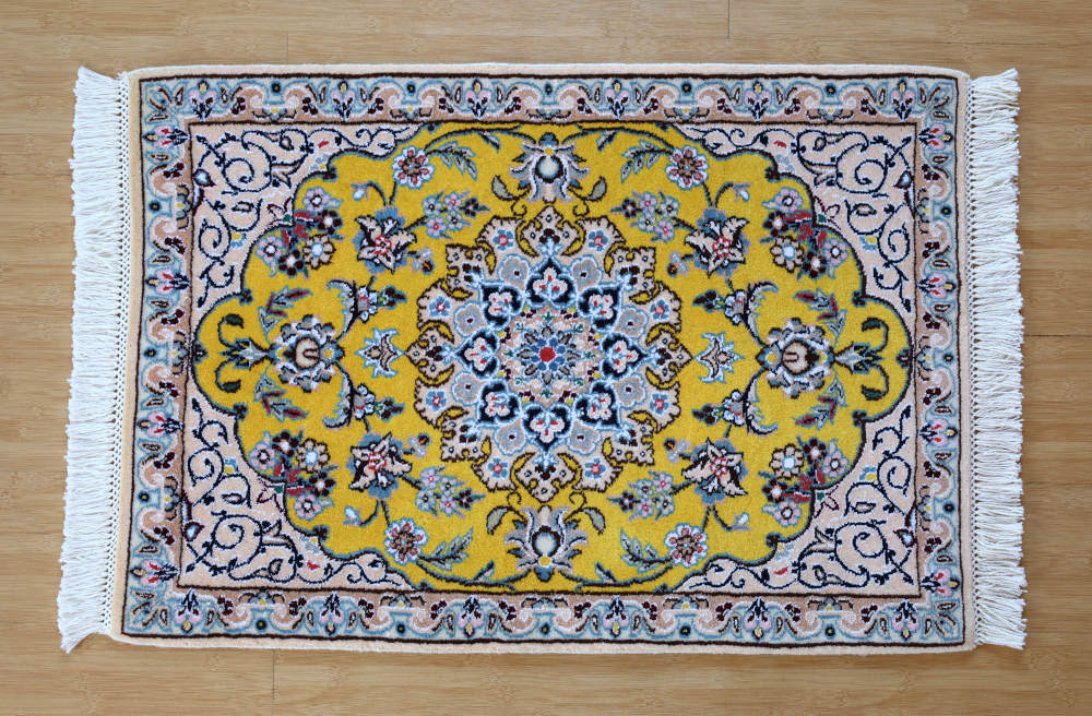 ペルシャ絨毯玄関マット イラン、ナイン産 86×61cm ウール＆シルク　黄色