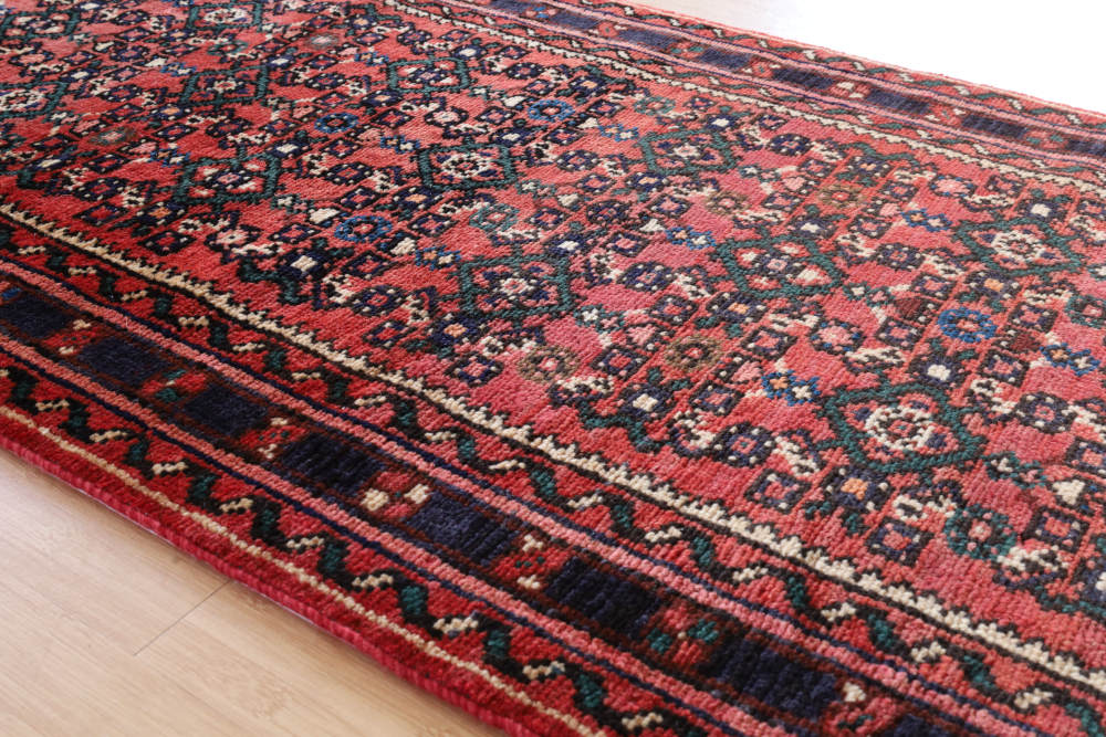 ペルシャ絨毯 ホセインアバッド産 205×71cm 上部の角部分