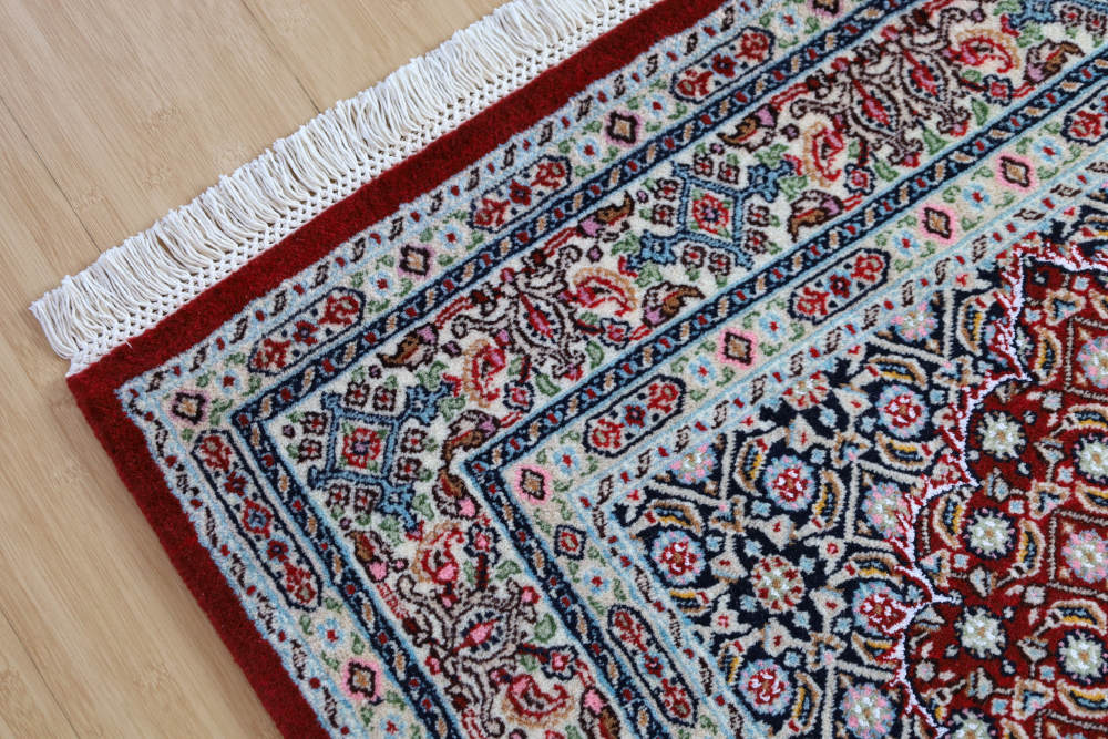 ペルシャ絨毯 イラン、ムード産 155×101cm 枠模様とコーナー模様