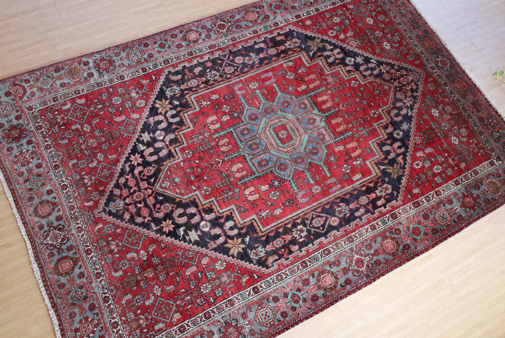 ペルシャ絨毯 イラン、ゴルトゥーグ産 212×142cm オールド／ヴィンテージの全体像