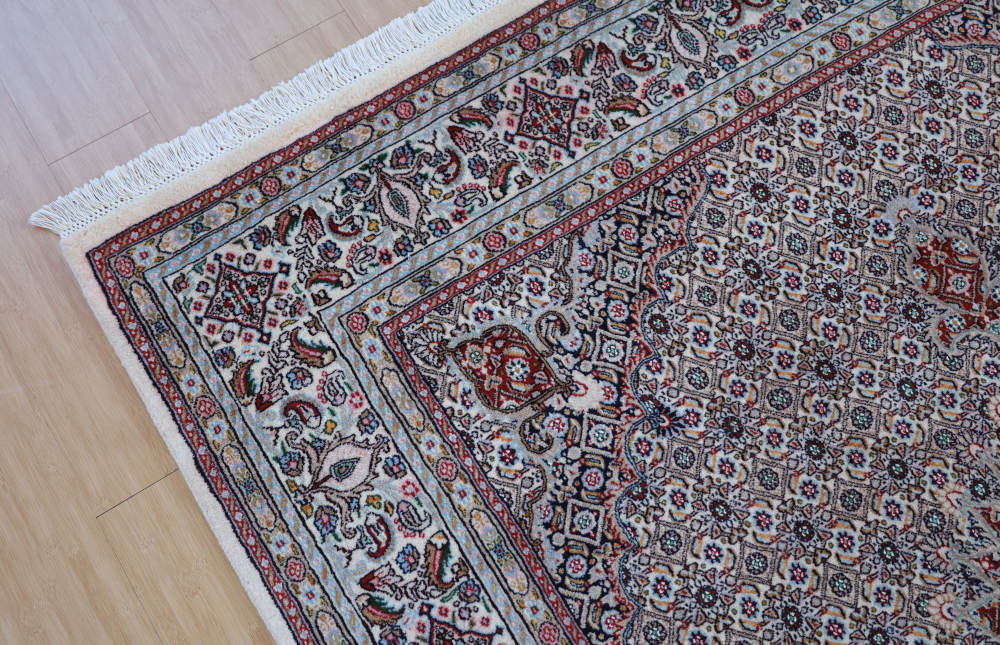 ペルシャ絨毯 イラン、ムード産 246×197cm 角の模様
