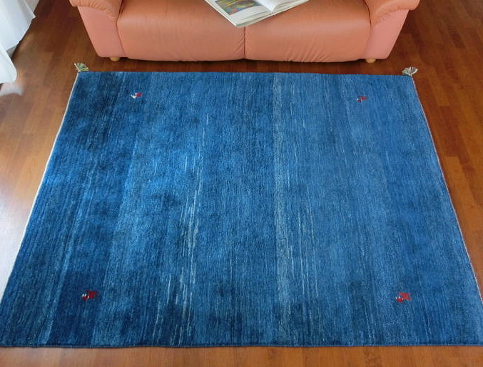 ギャッベ絨毯 2畳サイズ 濃いめのきれいな青 赤と白のヤギ