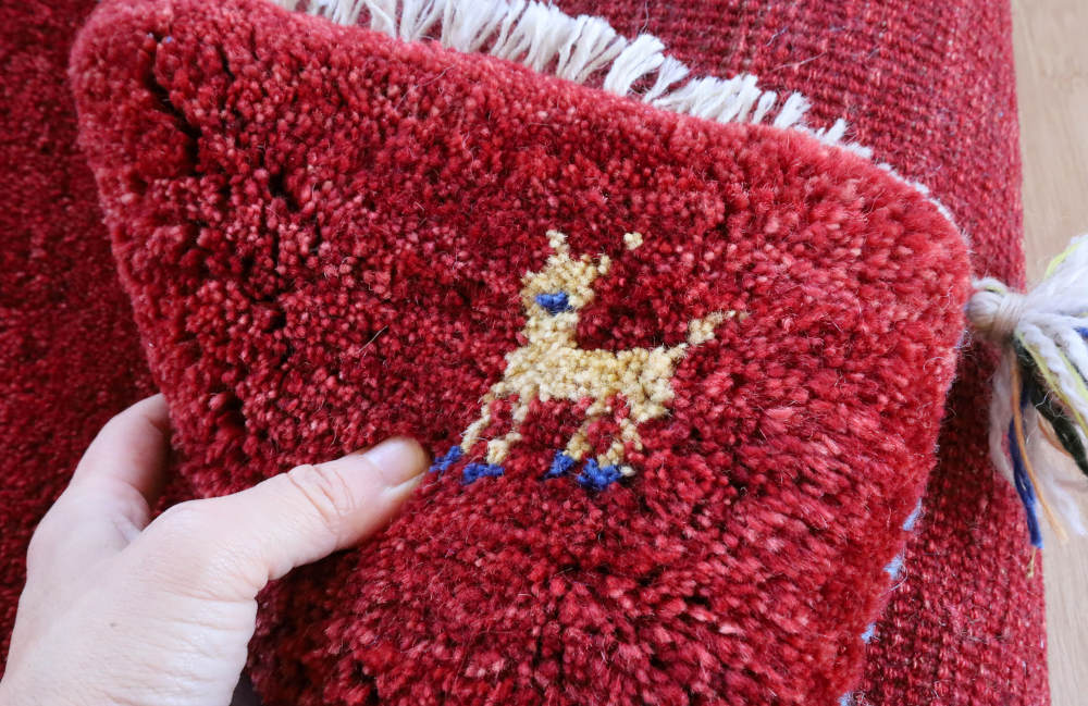 ギャッベ　玄関マットサイズ　95×56cm　赤