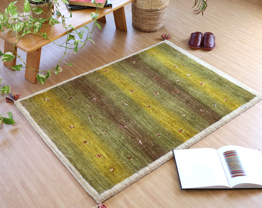 ギャッベ　123×83cm　アイボリー×緑
                        