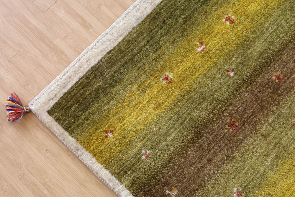 ギャッベ　123×83cm　アイボリー×緑