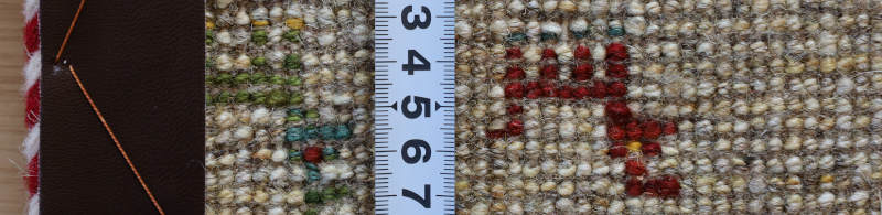 ギャッベミニマット　茶グレー　60×42cm 裏面の織りの様子