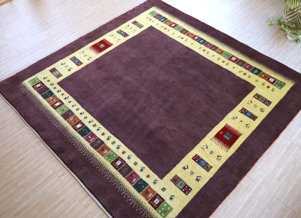 ペルシャギャッベ（正方形）201×201cm　cg20909　全体を上から見たところ