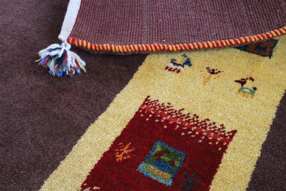 ペルシャギャッベ（正方形）201×201cm　cg20909　端や裏面、近くから見た様子