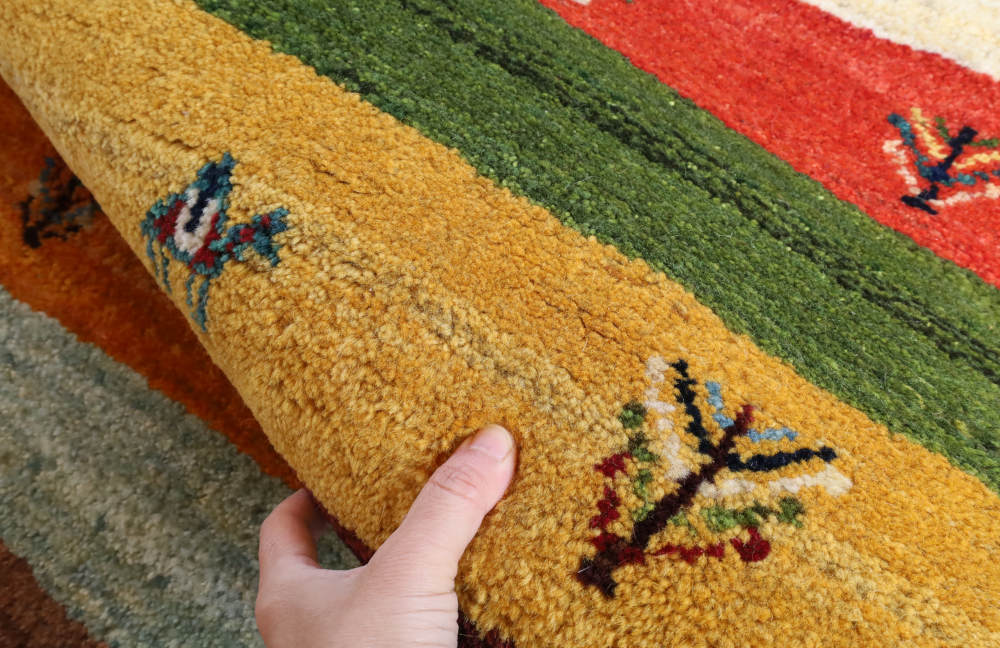 ギャッベ　イラン産　177×120cm　cg21081　モチーフと細部