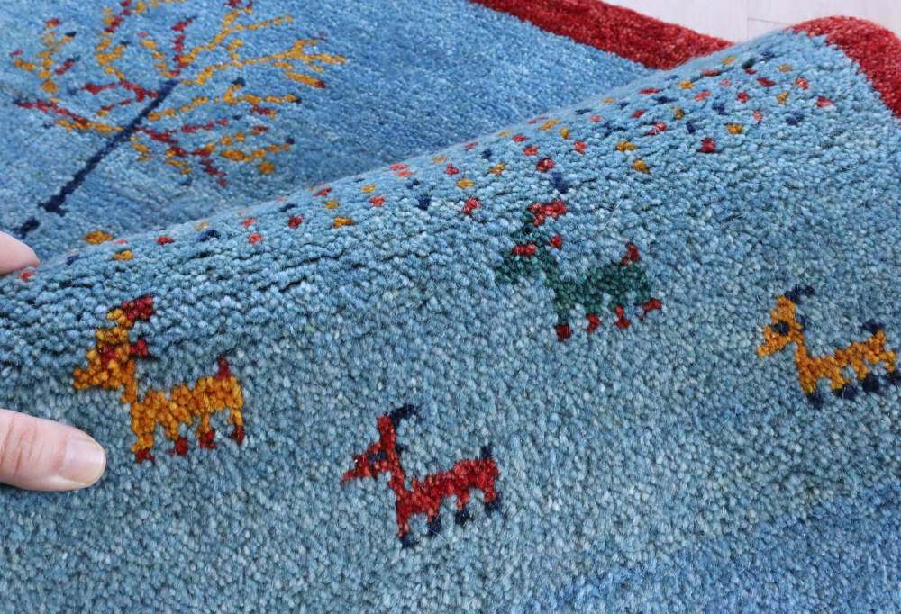 ギャッベ　123×82cm　赤×水色