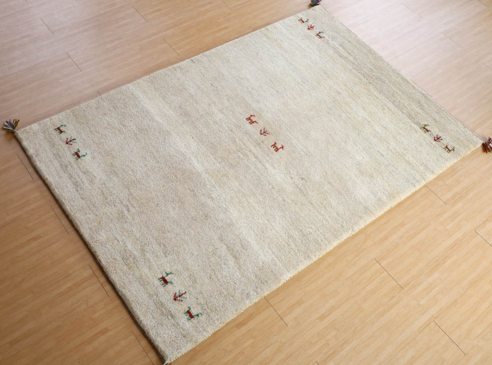 ギャッベ　イラン産　179×120cm　cg21318　全体像