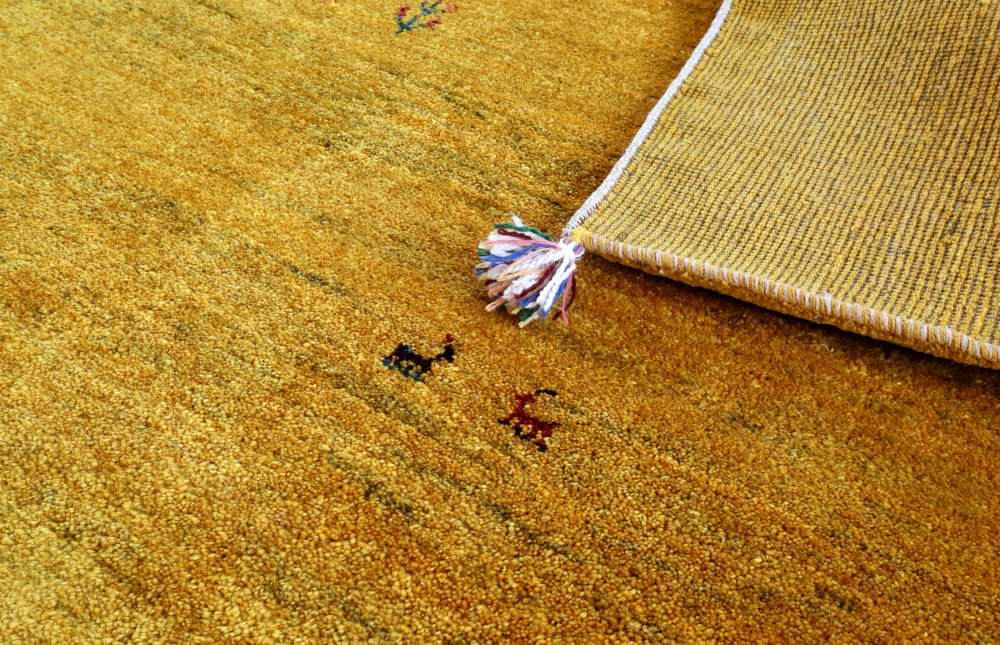 ギャッベ　イラン産　203×153cm　cg21608　近くから見た様子