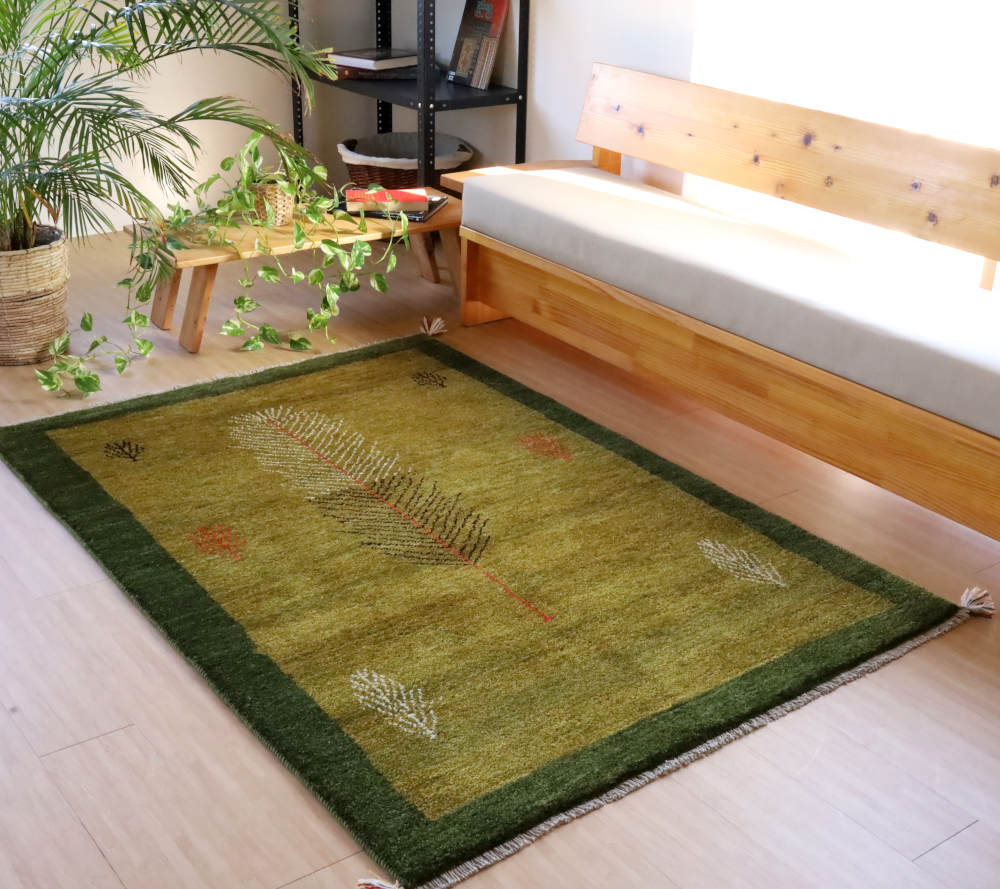 ギャッベ　イラン産　180×124cm　cg21610　部屋に敷いた様子