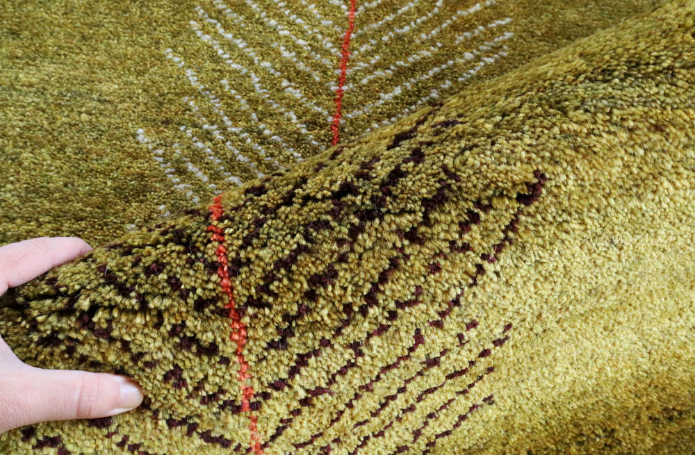 ギャッベ　イラン産　180×124cm　cg21610　モチーフと細部