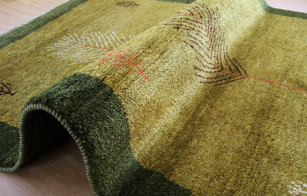 ギャッベ　イラン産　180×124cm　cg21610　端処理や厚み、織り目の様子