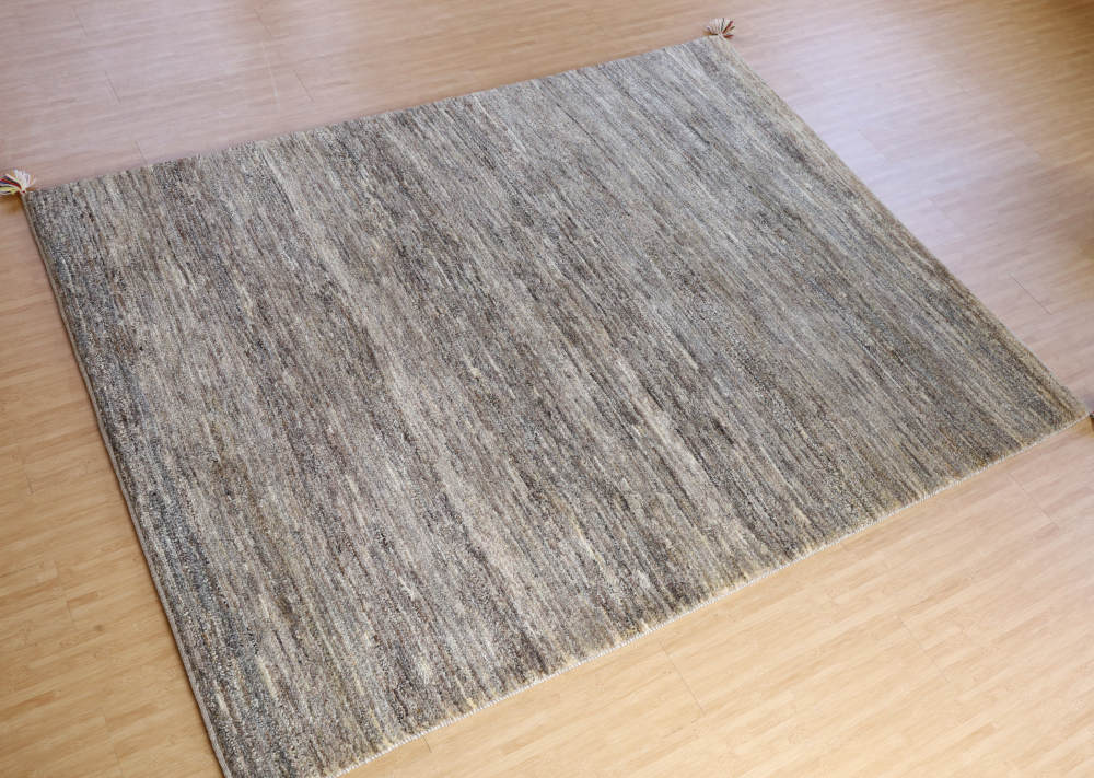 ギャッベ　イラン産　199×154cm　cg21613　全体像