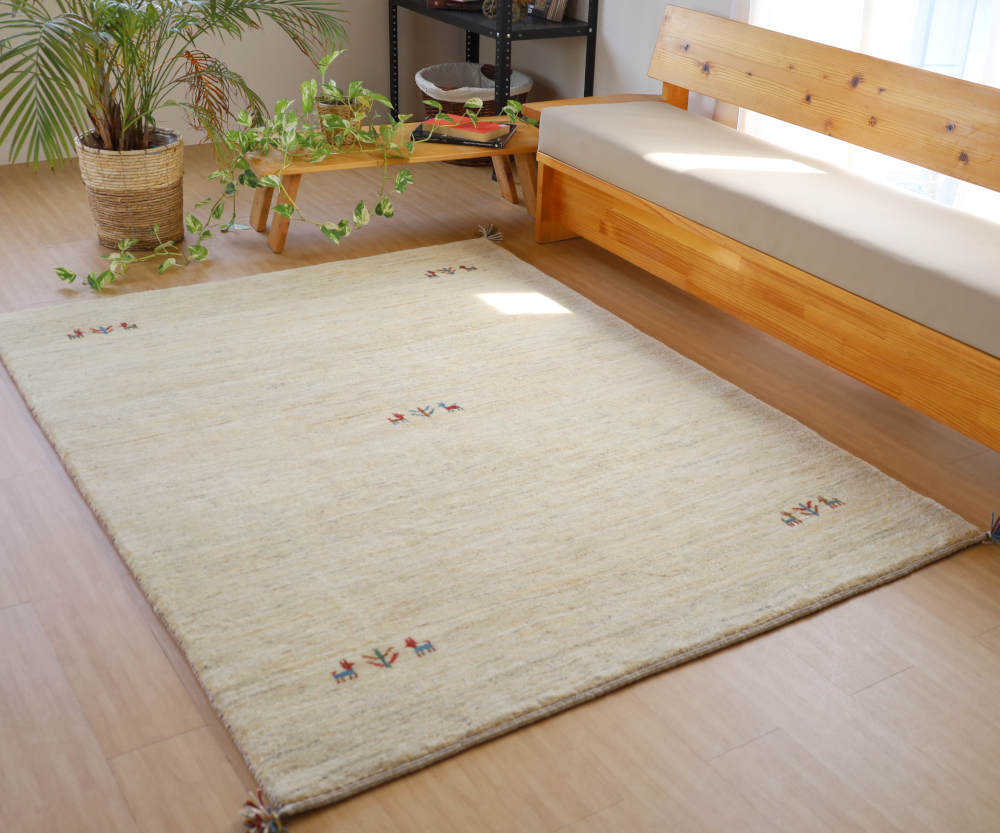 ギャッベ　イラン産　200×149cm　cg21614　正面から見たところ