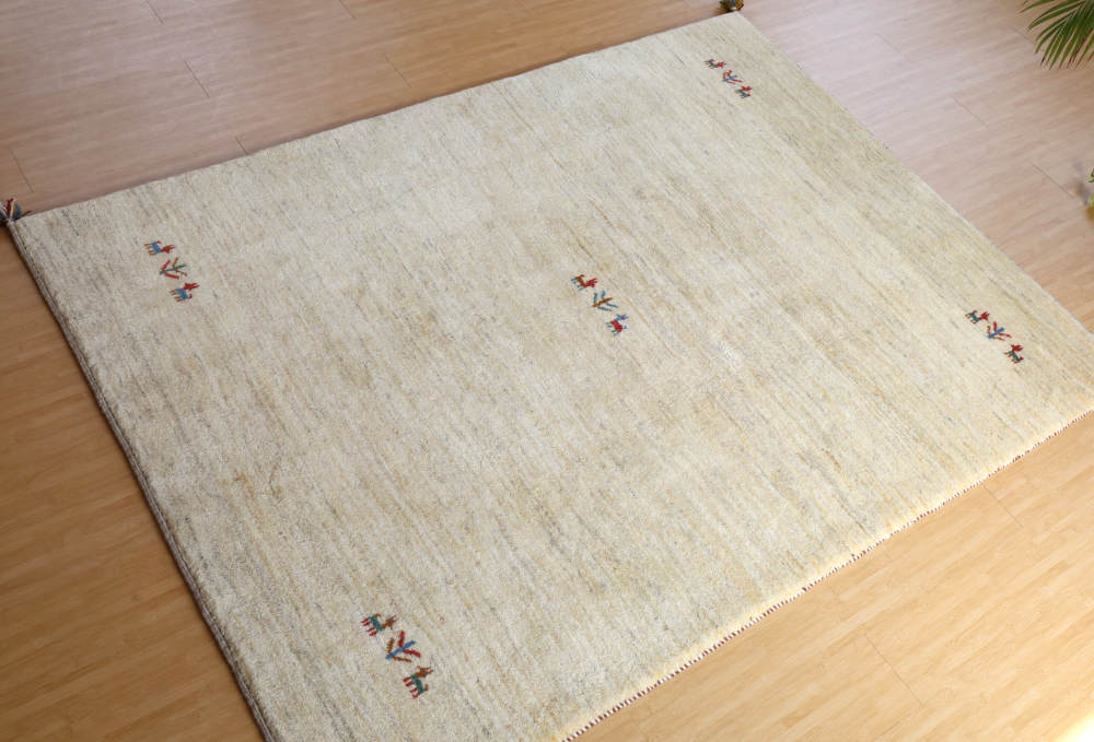 ギャッベ　イラン産　200×149cm　cg21614　横から見たところ