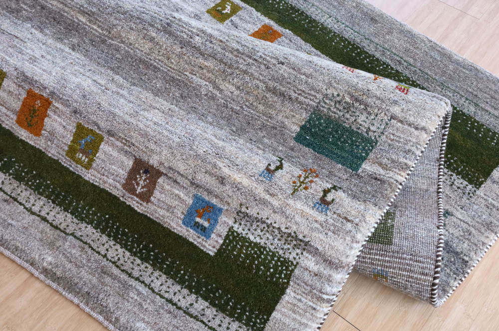 ギャッベ　イラン産　197×151cm　cg21615　端処理や厚み、織り目の様子