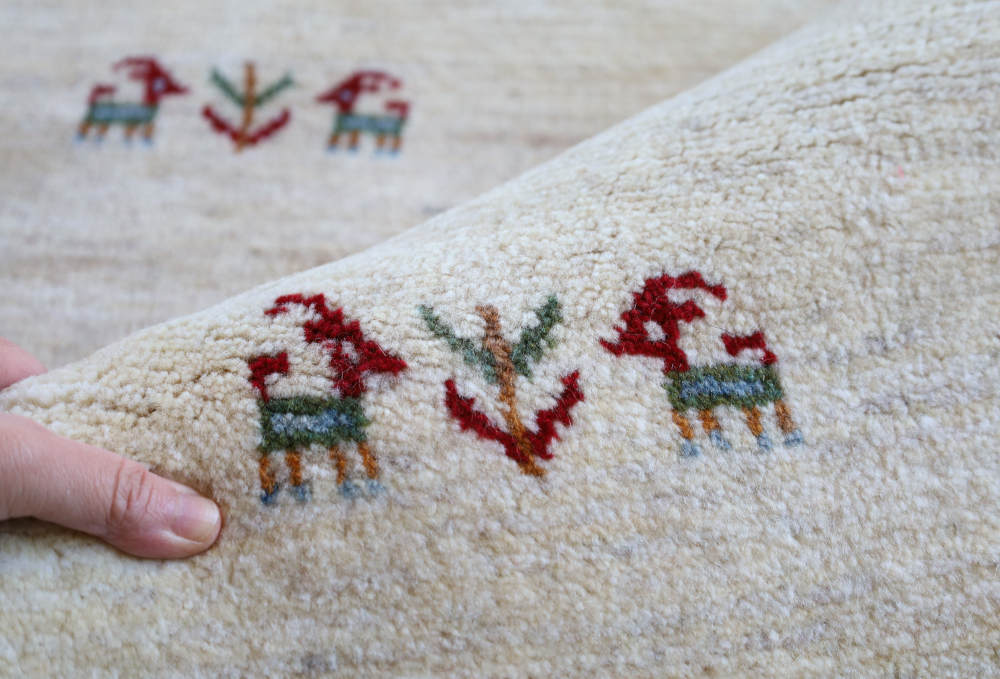 ギャッベ　イラン産　215×157cm　cg21616　毛足の雰囲気