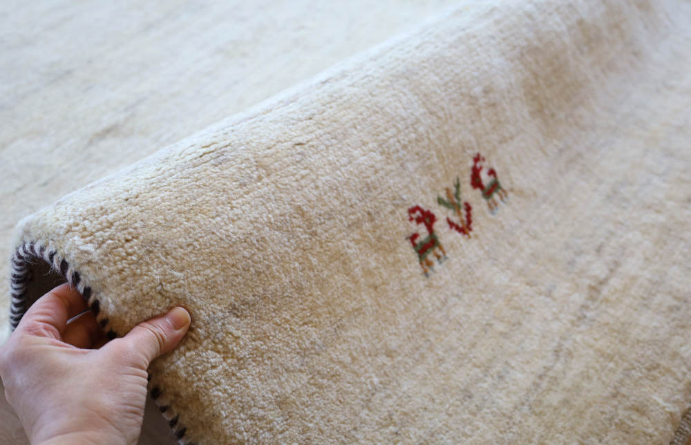 ギャッベ　イラン産　215×157cm　cg21616　端処理や厚み、織り目の様子