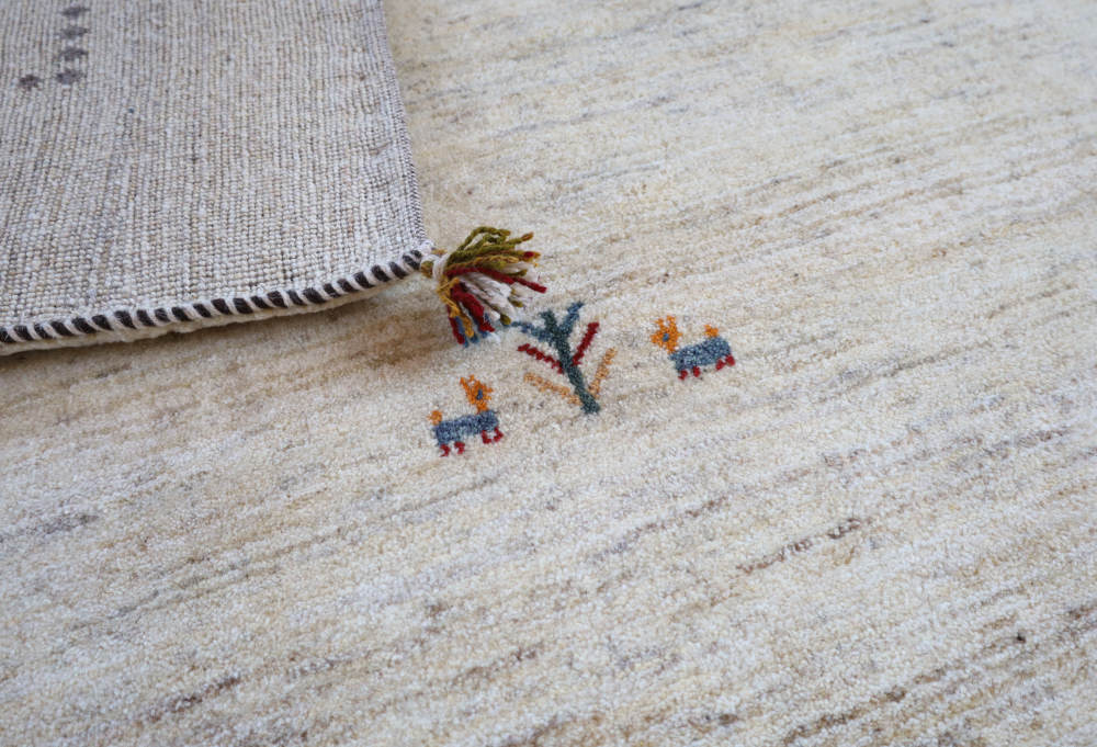 ギャッベ　イラン産　253×208cm　cg21618　端や裏面、近くから見た様子