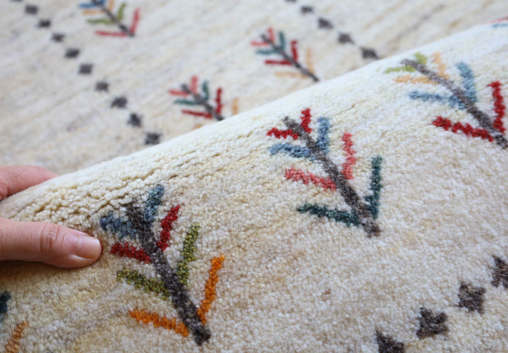 ギャッベ　イラン産　253×208cm　cg21618　柄の様子