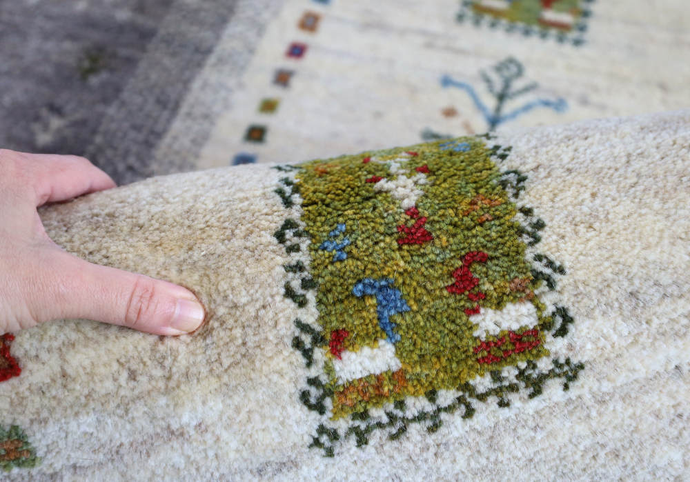 ギャッベ　イラン産　248×174cm　cg21622　柄の様子