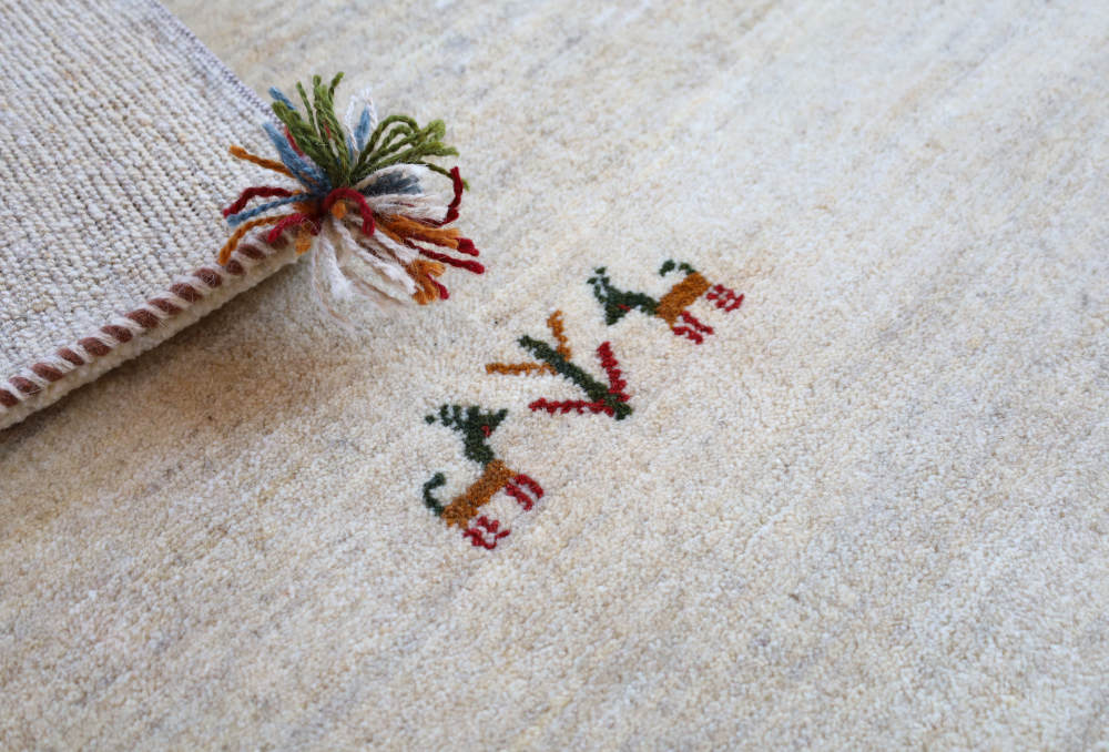 ペルシャギャッベ 　228×173cm　cg21624　端や裏面、近くから見た様子