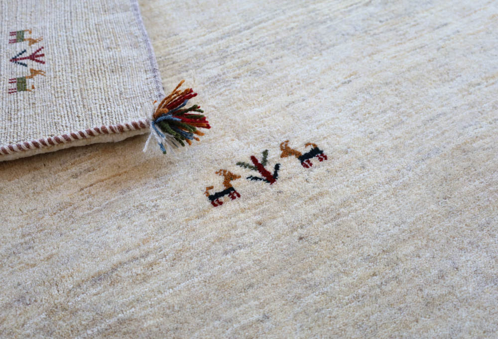 ギャッベ　イラン産　232×173cm　cg21625　端や裏面、近くから見た様子