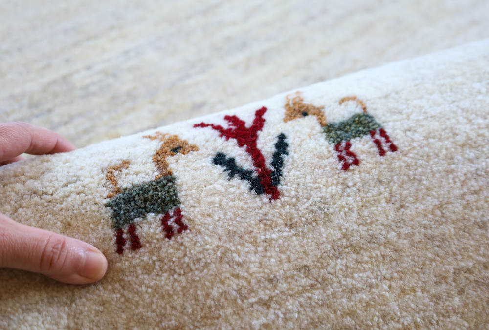 ギャッベ　イラン産　232×173cm　cg21625　柄の様子