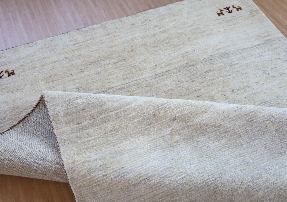 ギャッベ　イラン産　232×173cm　cg21625　毛足の表情や質感