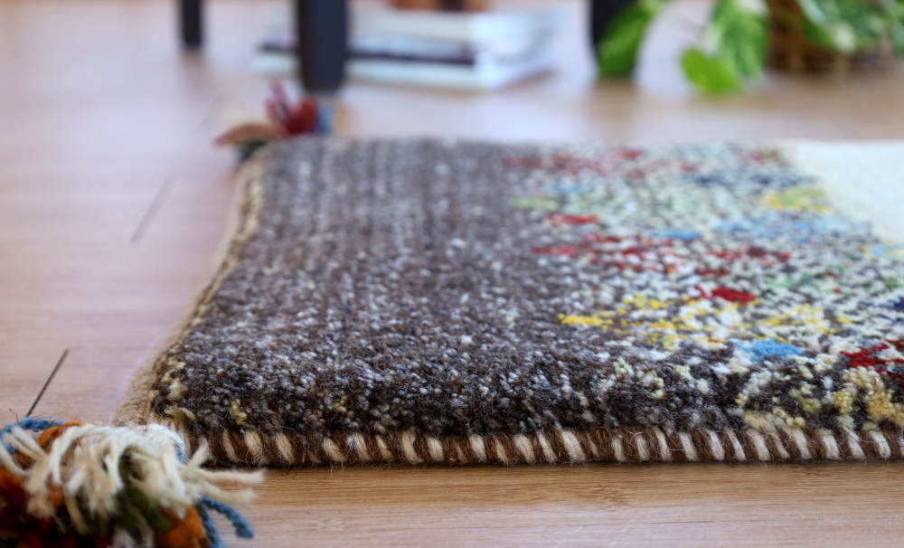 ギャッベミニマット　ナチュラル（グレー×アイボリー）　60×40cm きれいに織り出された柄