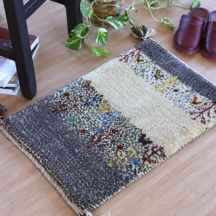 ギャッベ イラン・シーラーズ産　60×40cm