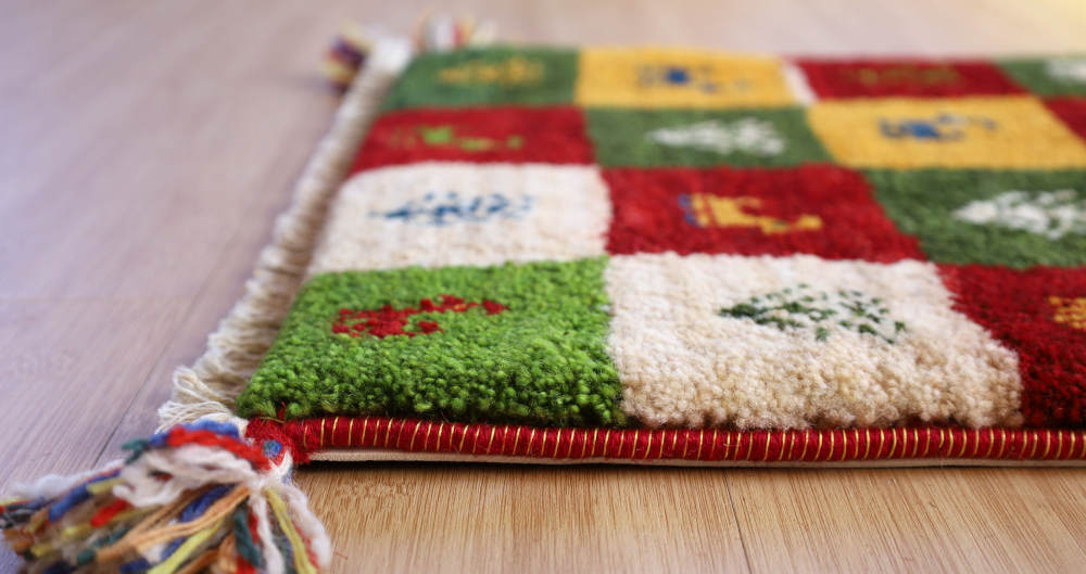 ギャッベミニマット　チェス模様　57×41cm きれいに織り出された柄