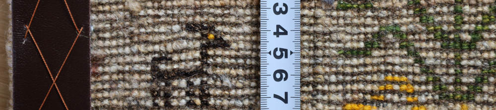 ギャッベミニマット　ナチュラルカラー　60×43cm 裏面の織りの様子