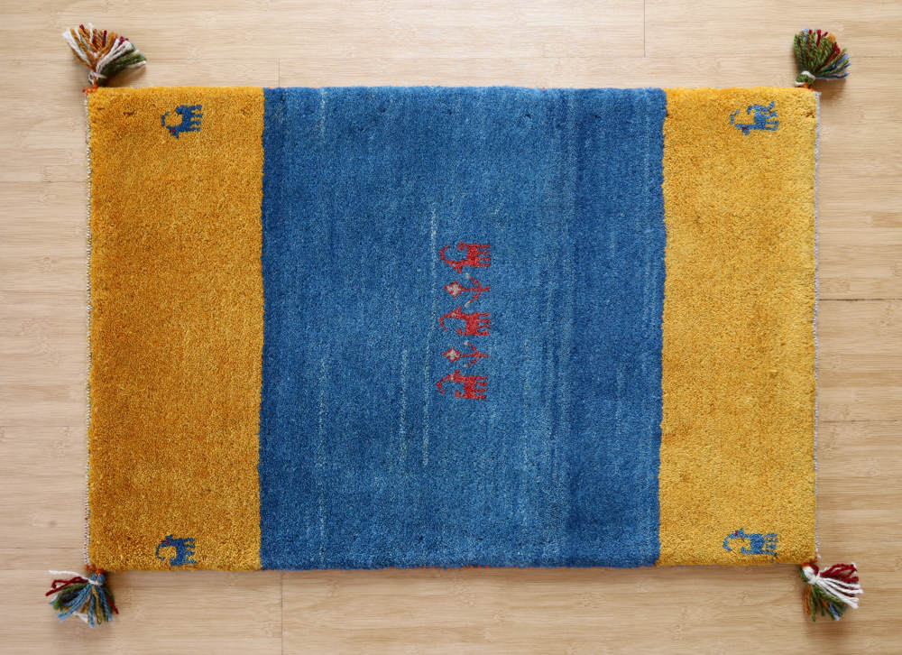 ギャッベ玄関マット　91×59cm　黄×青　上から見た全体像