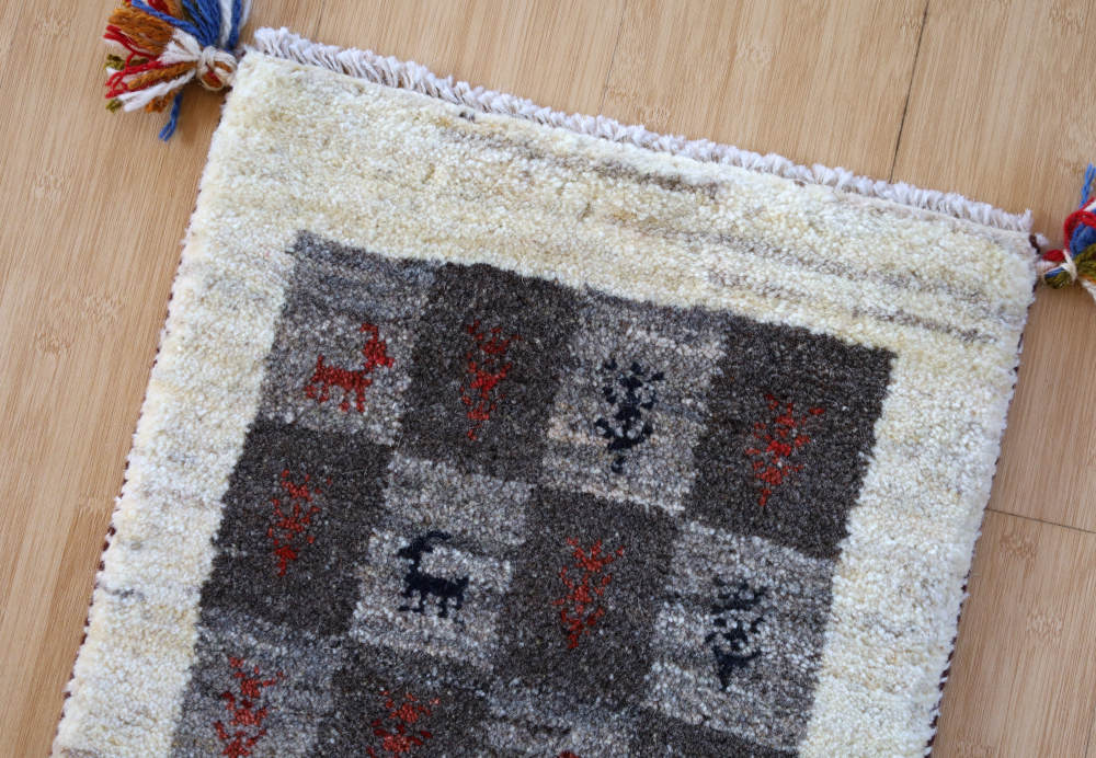 ギャッベ　116×43cm　上部の部分