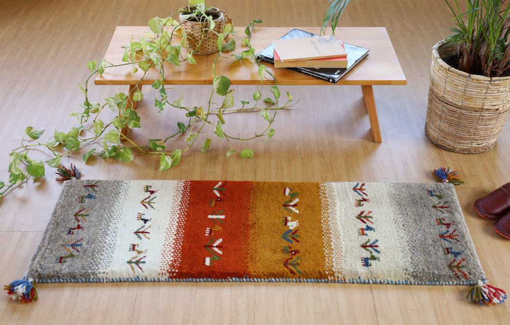 ギャッベ　122×41cm　ポイントラグとして敷いたところ