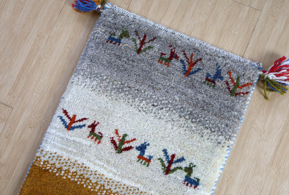 ギャッベ　122×41cm　上部の部分