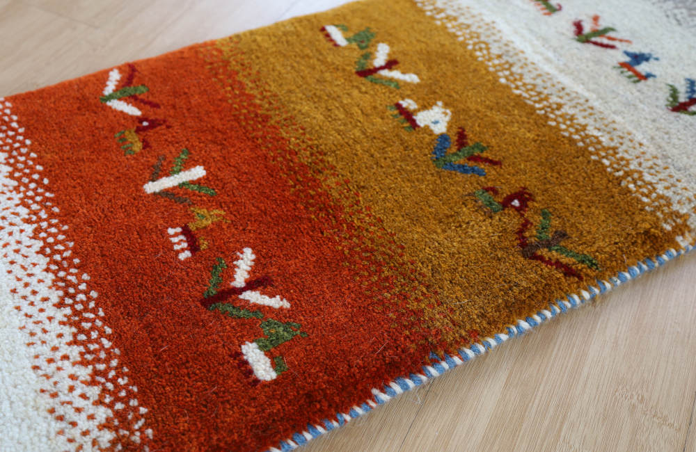ギャッベ　122×41cm　厚みや毛並みの雰囲気