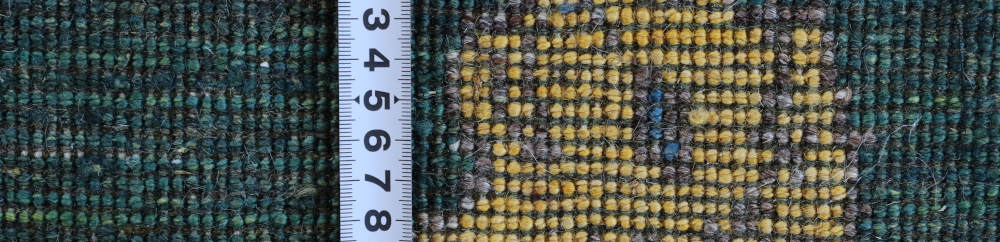 ギャッベ玄関マット　88×62cm　緑・黄色いライオン　裏面の織り目の様子