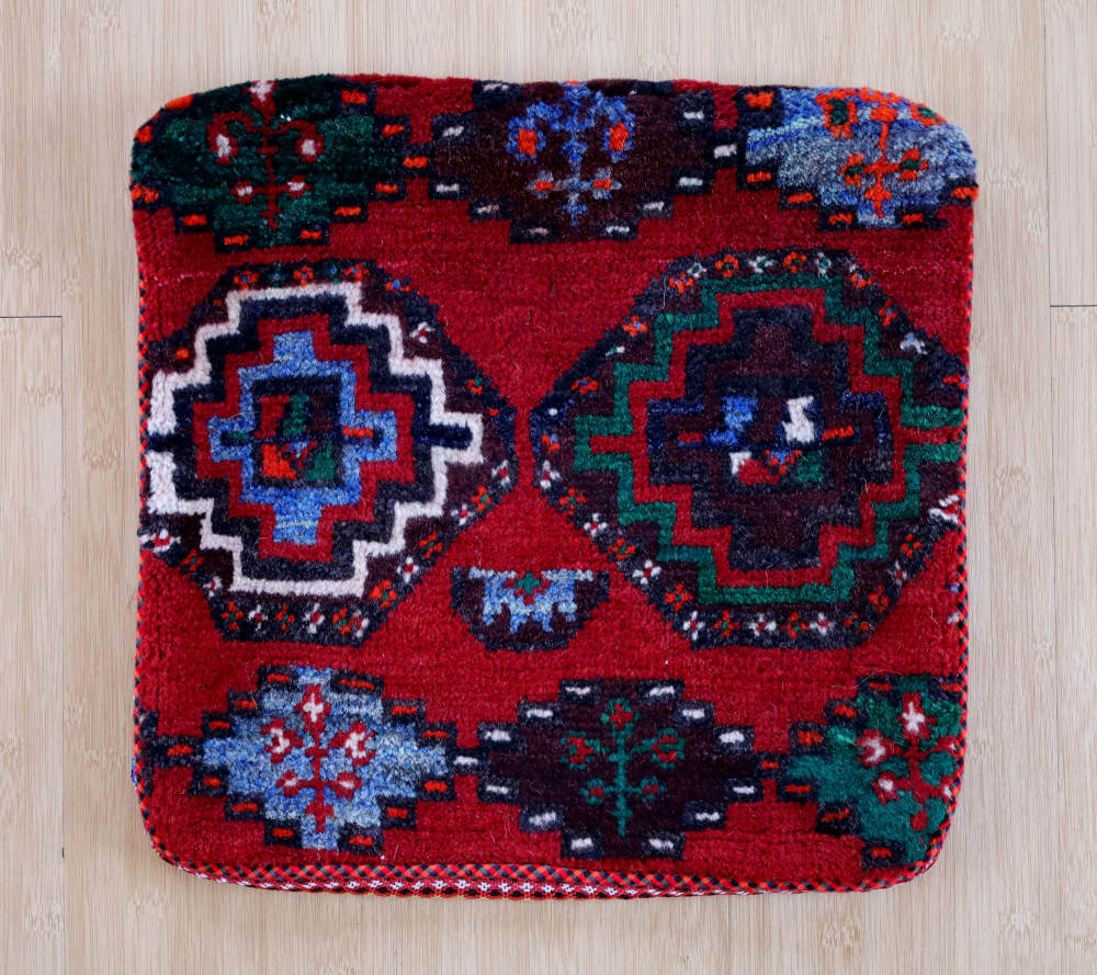 オールドペルシャ絨毯のクッションカバー