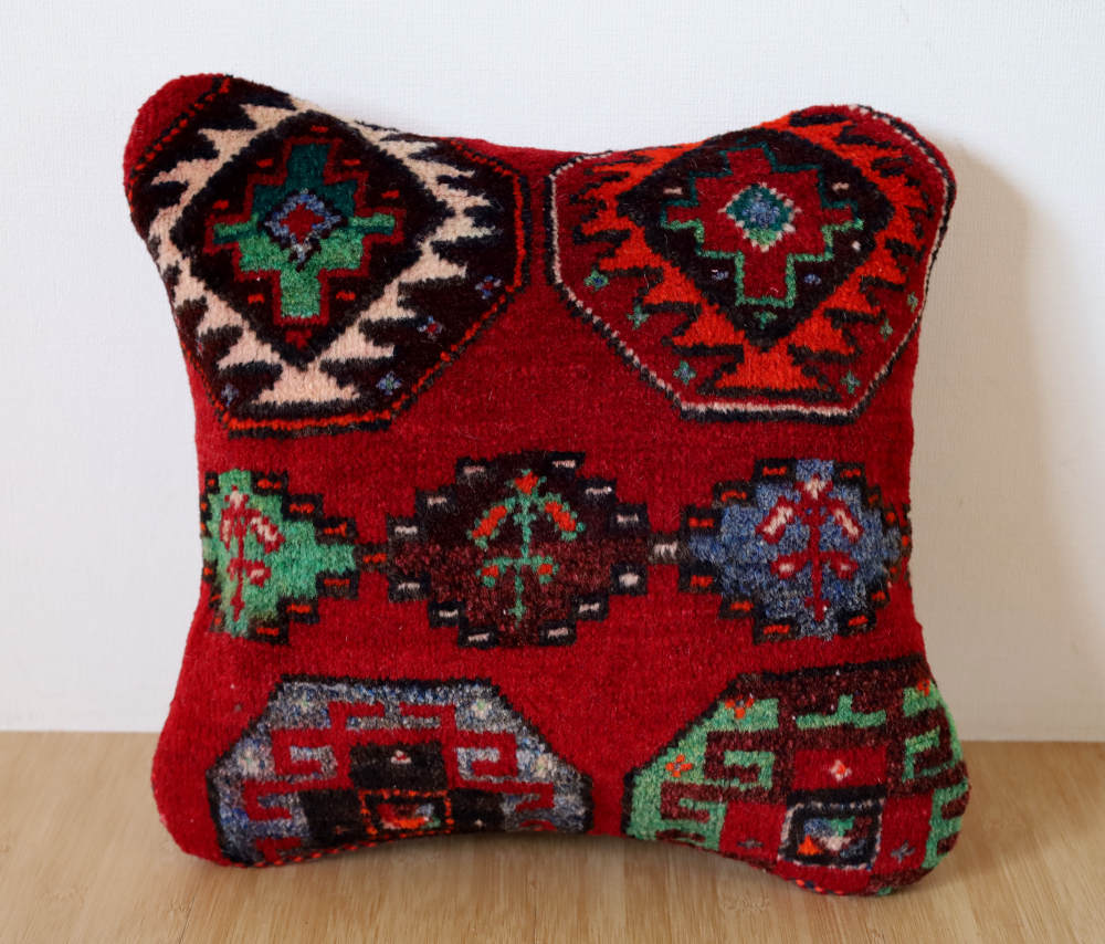 オールドペルシャ絨毯のクッションカバー
