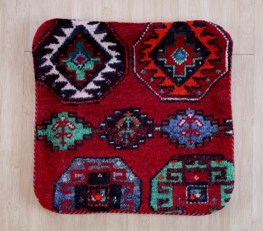 オールドペルシャ絨毯のクッションカバー