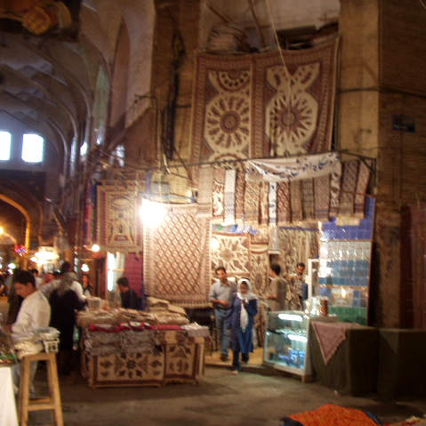 イスファハーンのバザールから、世界中へ売られてゆくペルシャ更紗