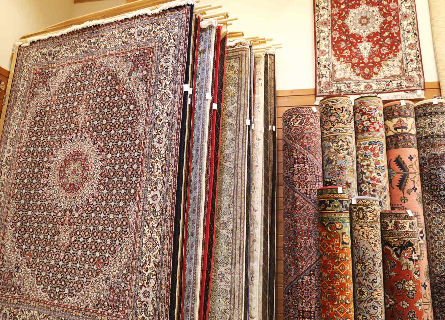 ペルシャ絨毯のコーナー