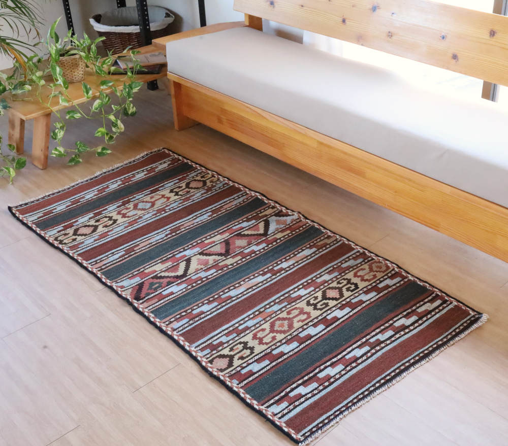 オールドキリム　イラン・アゼルバイジャン地方産　約166×74cm